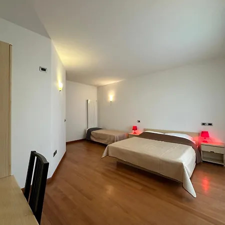 아파트 Elisa Luxurious - Agenzia Cocal 카오를레