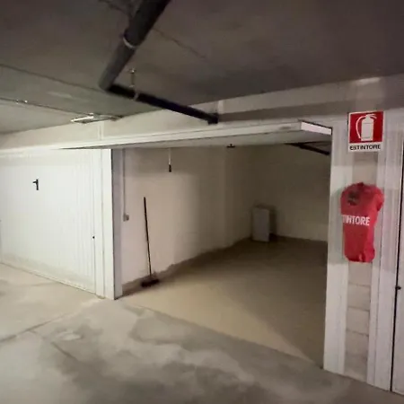 Elisa Luxurious - Agenzia Cocal * 카오를레